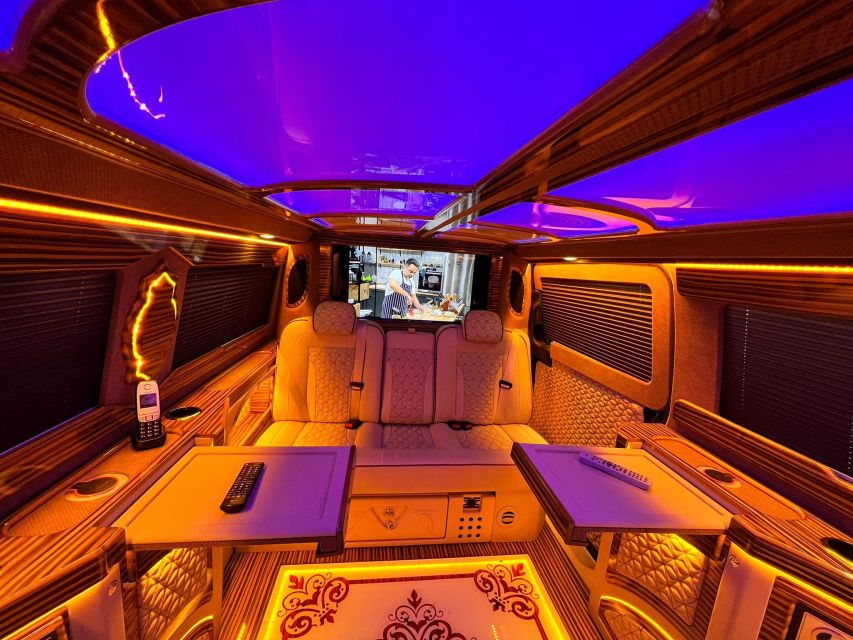 From Izmir Airport: One-way Private Transfer to Kusadasi