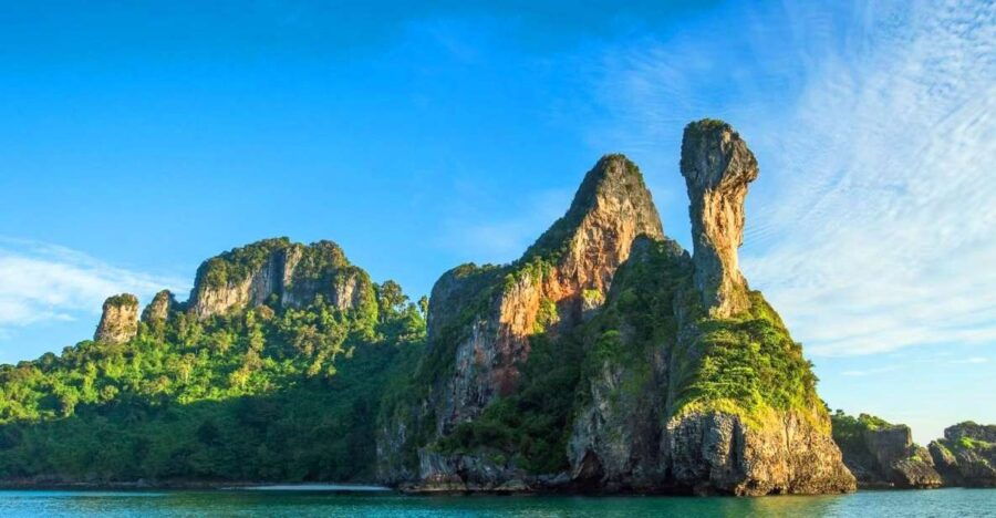 From Krabi: 4 Islands Snorkeling Tour by Speed Boat