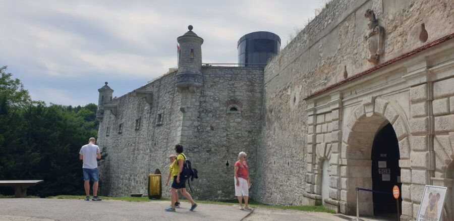 From Krakow: Ojców National Park & Ogrodzieniec Castle Tour - Good To Know