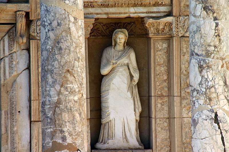 From Kusadasi or Izmir: Ephesus Private Tour