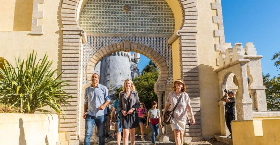 From Lisbon: Sintra and Cascais Day Trip With Pickup - Good To Know