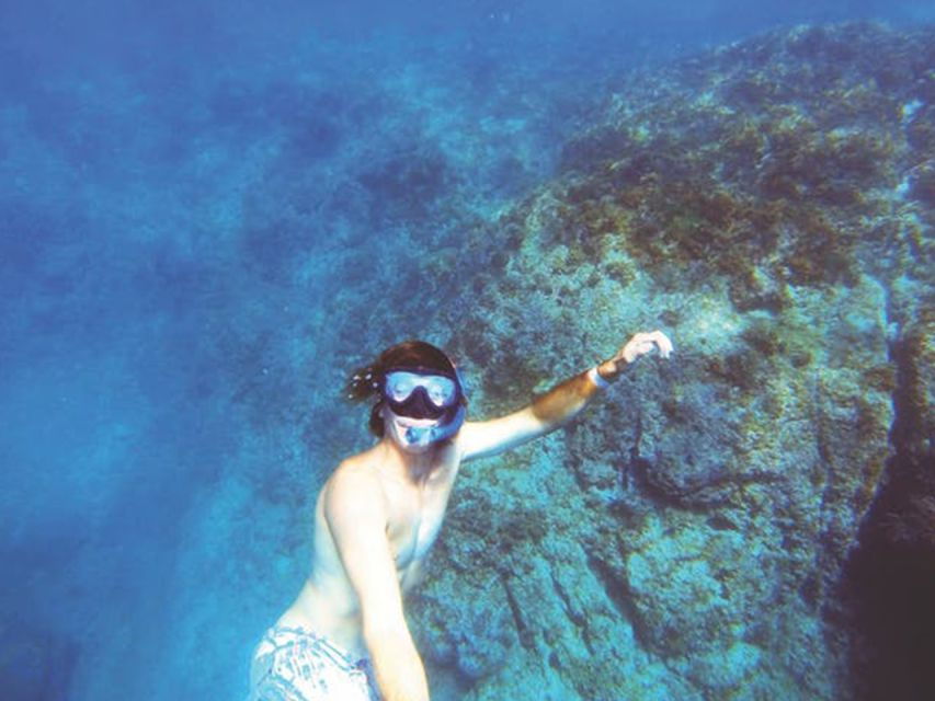 From Loreto: Coronado Island Snorkel & Lunch Cruise