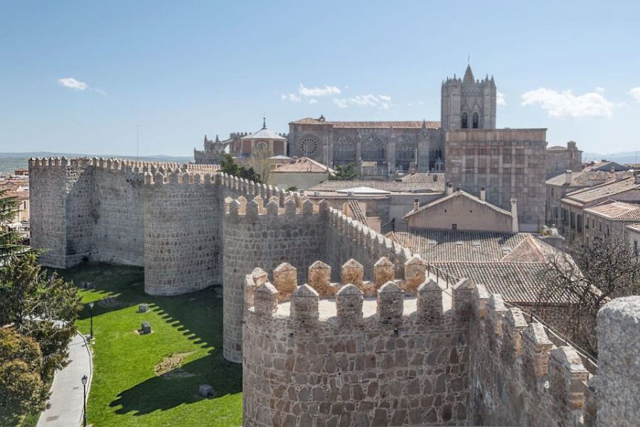 From Madrid: Private Half Day Tour to Avila - Good To Know