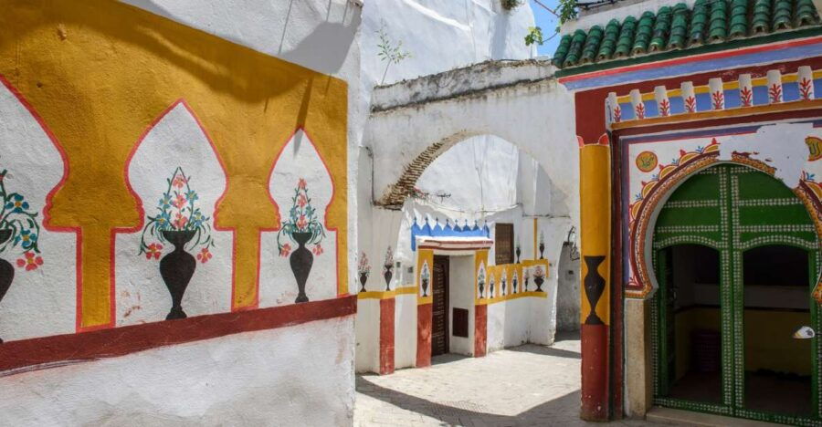 From Malaga and Costa Del Sol: Day Trip to Tetouan, Morocco