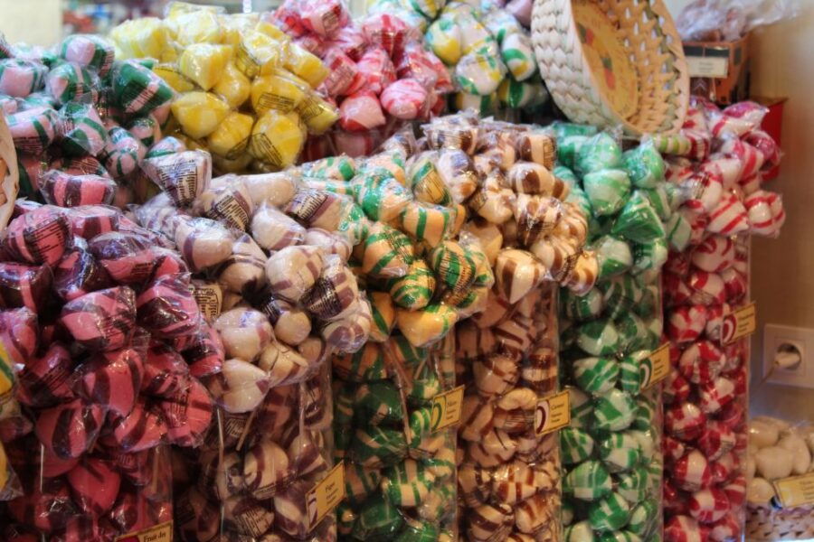 From Marseille: Luberon Markets & Villages Full-Day Trip - Good To Know