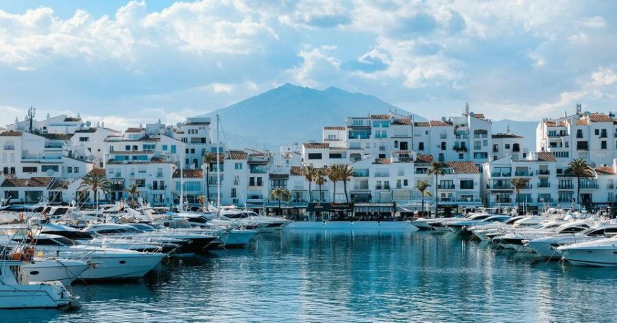 From Nerja/Almuñécar: Marbella, Mijas and Puerto Banús Trip