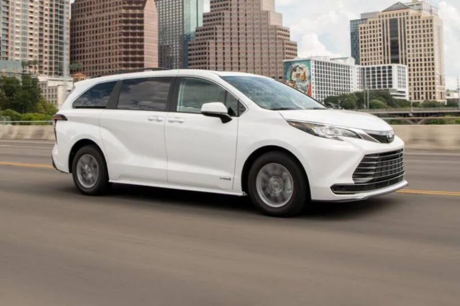 From O’Hare Airport: One-Way Private Transfer to Chicago