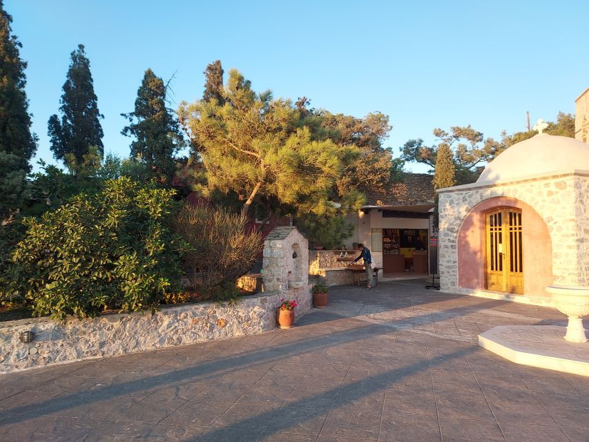 From Oia & Thera: Santorini Villages Guided Tour With Pickup