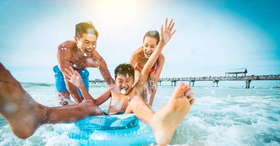 From Orlando: Clearwater Beach Day With Transfers and Lunch