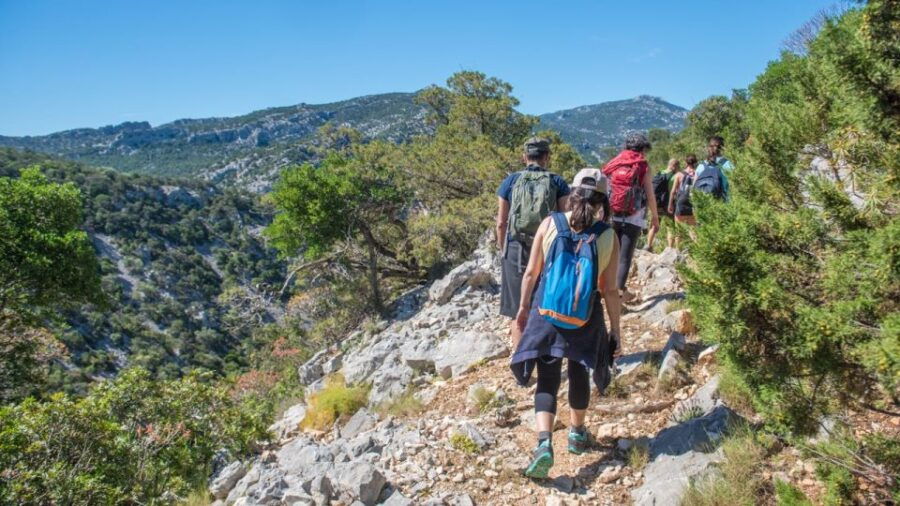 From Orosei/Dorgali: Cala Luna Beach Guided Hike Day Trip
