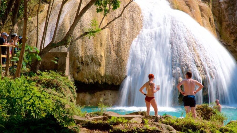 From Palenque: Palenque Ruins and Waterfalls Roberto Barrios