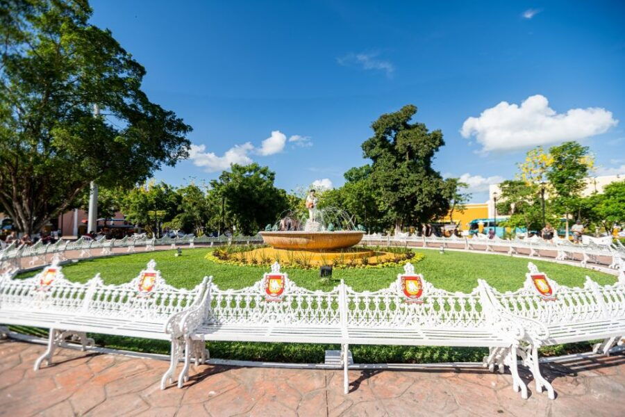 From Playa Del Carmen or Cancun: Chichen Itzá Premium Tour