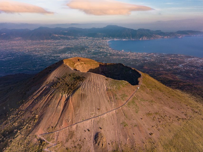 From Pompeii: Mount Vesuvius Roundtrip Bus Transfer