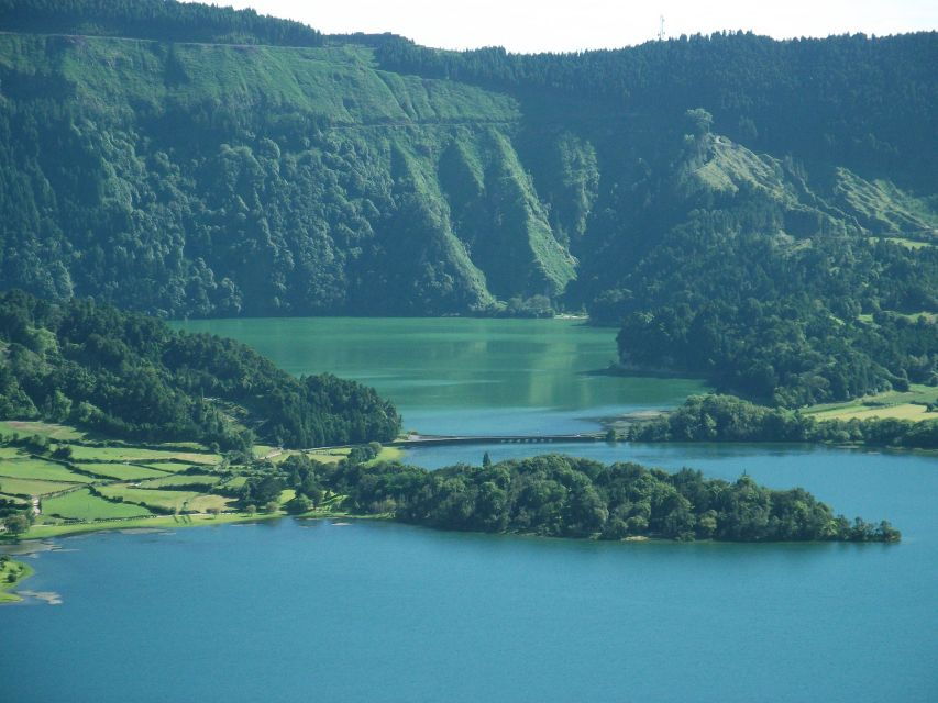 From Ponta Delgada: Seven Cities & Fire Lake 4×4 Trip