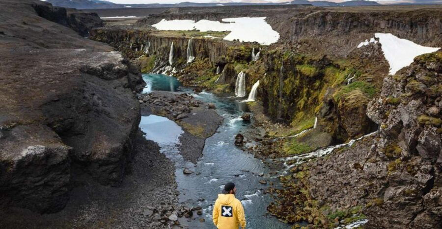From Reykjavík: Landmannalaugar Hike and the Valley of Tears