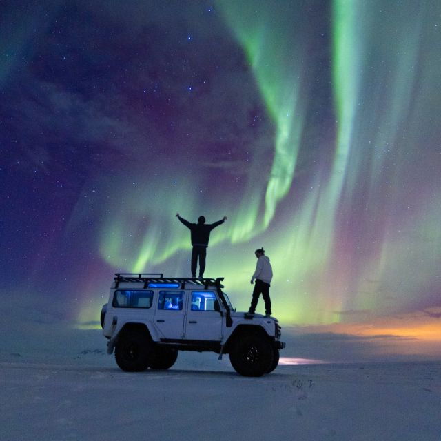 From Reykjavik: Northern Lights Private Tour and Photographs - Good To Know