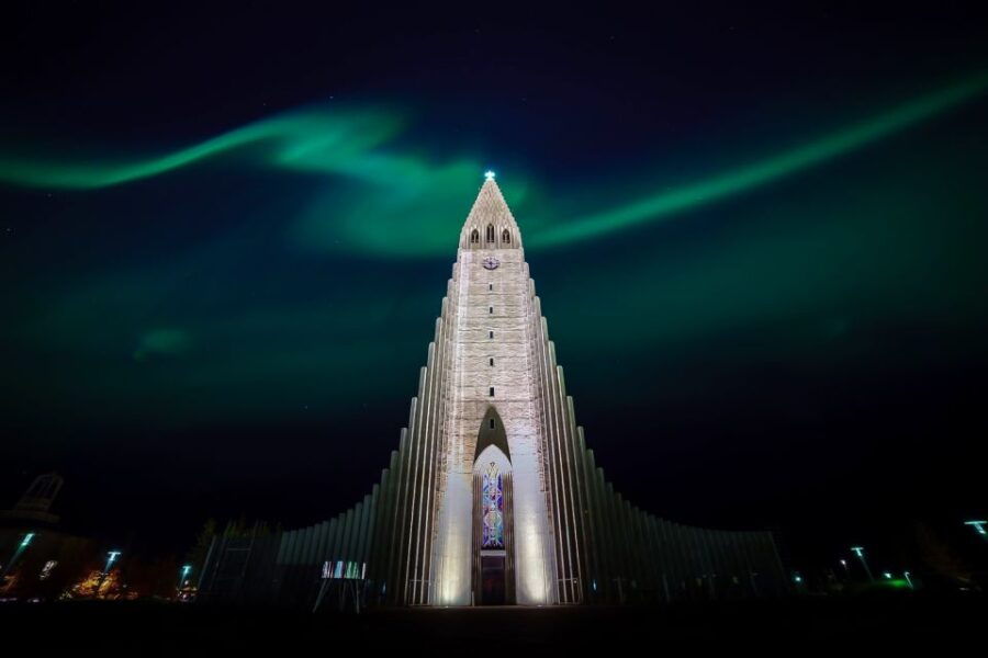 From Reykjavik: Private Northern Lights Tour
