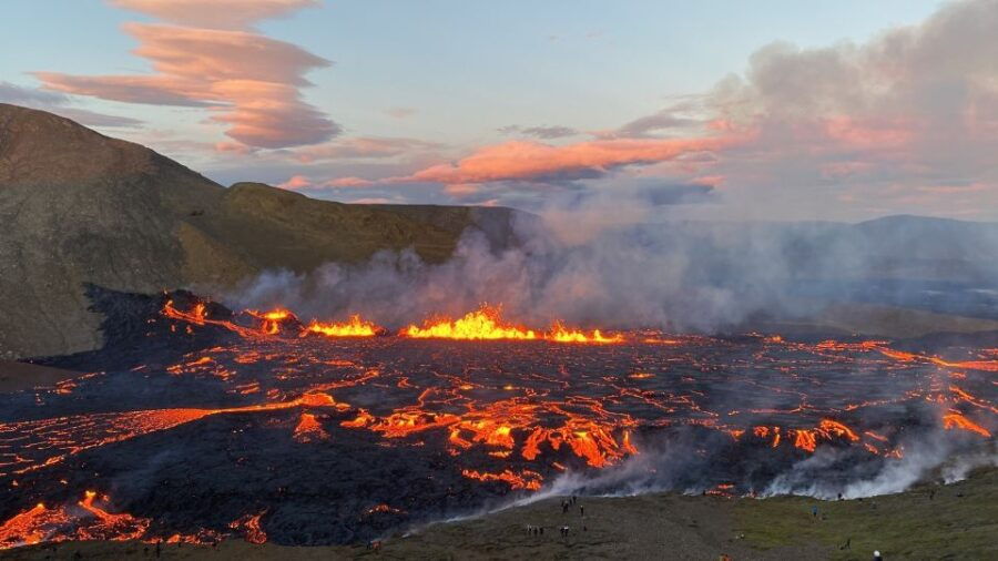 From Reykjavik: Reykjanes Geopark Tour and Sky Lagoon Visit - Good To Know