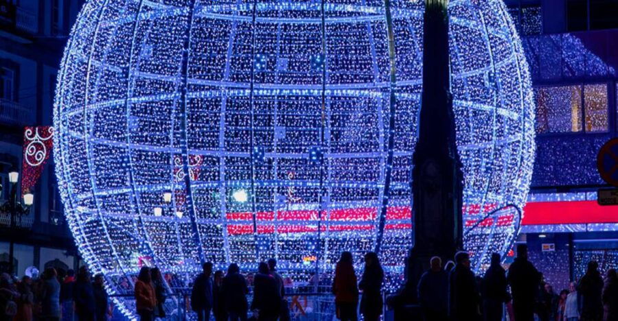From Santiago: Christmas Lights of Vigo And Pontevedra - Good To Know