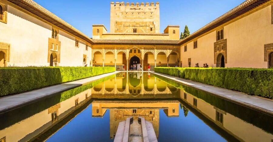 From Seville: Alhambra & Albaicín Private Tour - Good To Know
