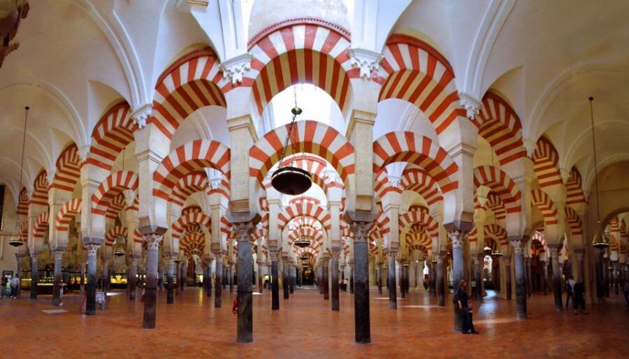 From Seville: Private Transfer to Granada and Córdoba Tour - Good To Know