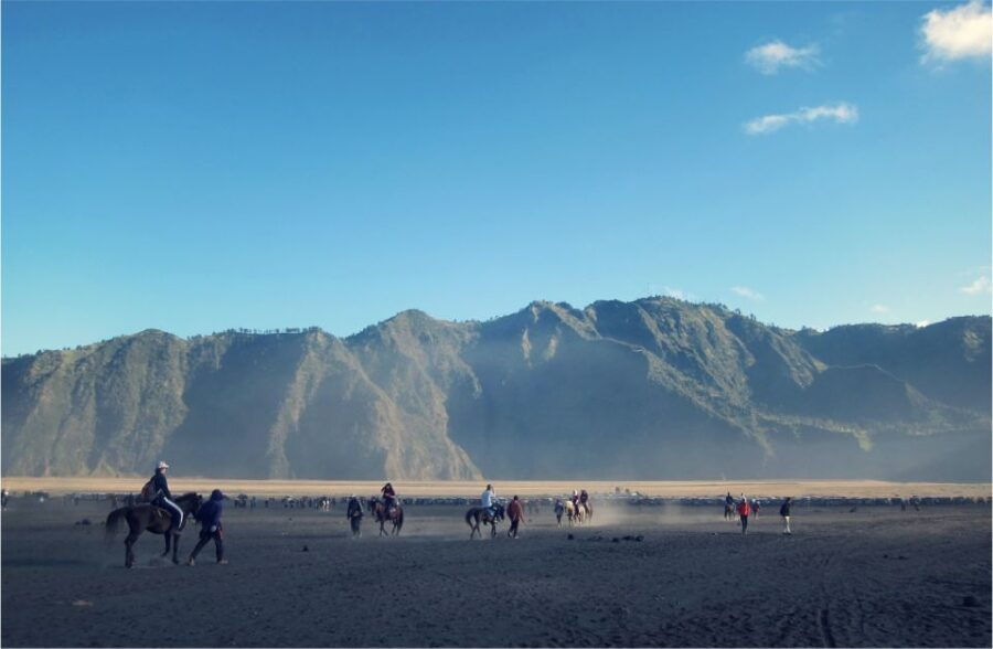 From Surabaya: Bromo Sunrise & Tumpak Sewu Waterfall Tour