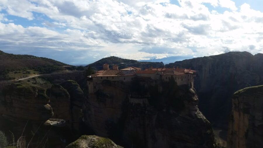 From Thessaloniki: Meteora Small Group Day Trip