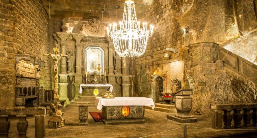 From Warsaw: Guided Tour to Wieliczka Salt Mine and Krakow - Good To Know