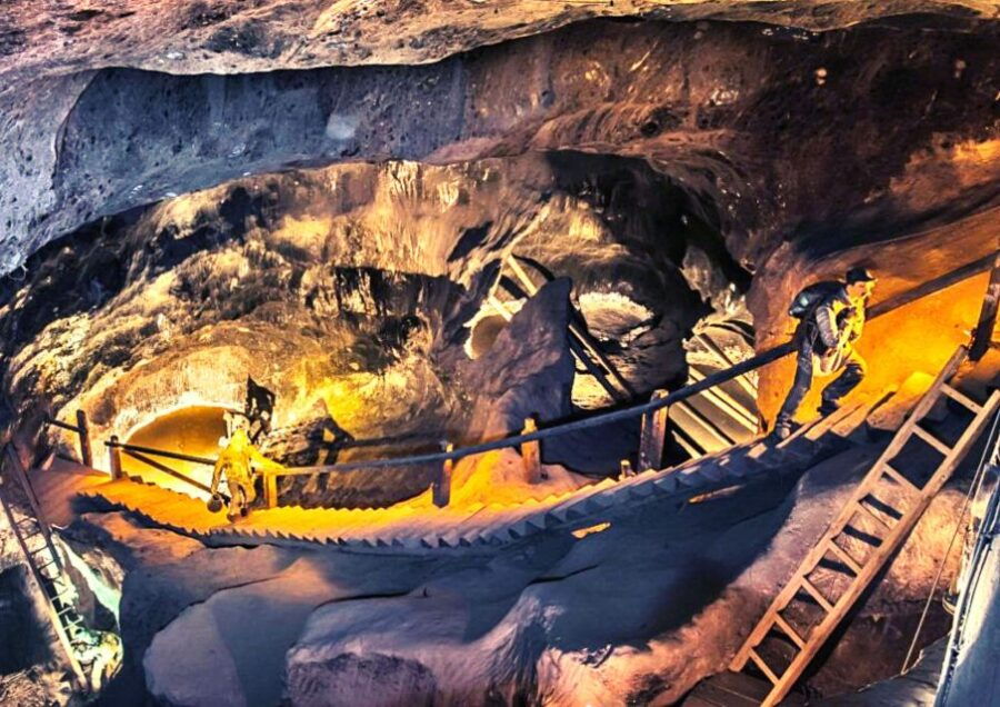 From Warsaw: Krakow & Wieliczka Small Group Tour With Lunch - Good To Know