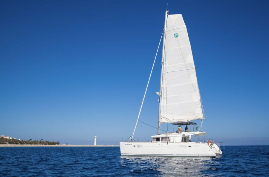 Fuerteventura : Private Catamaran Cruise With Food & Drinks