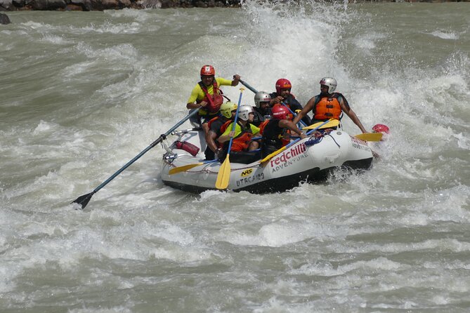 Full Day 35km Private Rafting in Rishikesh