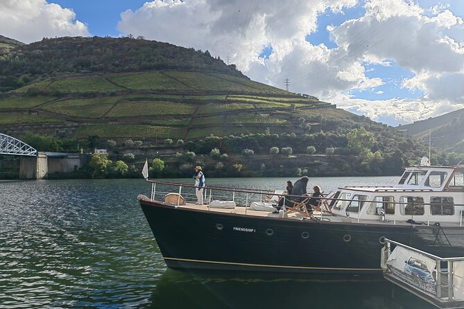 Full Day Private Tour to Douro – Vintage Experience