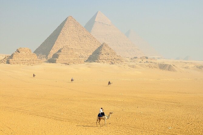 Full-Day Pyramids and Egyptian Museum Tour From Sharm El Sheikh