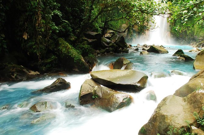 Full-Day Rio Celeste Tour From La Fortuna