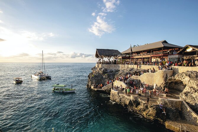 Full Day Seven Miles Beach and Ricks Café Incl. Entrance Fees - Good To Know