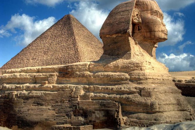 Full Day Tour to the Great Pyramids, Egyptian Museum and Khan El-Khalili Bazzar From Giza