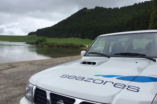 Full Day Wild Lakes 4×4 Tour With Lunch PRIVATE
