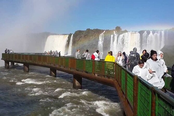Full Tour to Brazilian Falls Bird Park !