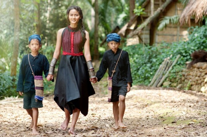 Fullday the Native of Baduy Village With Lunch & Souvenir