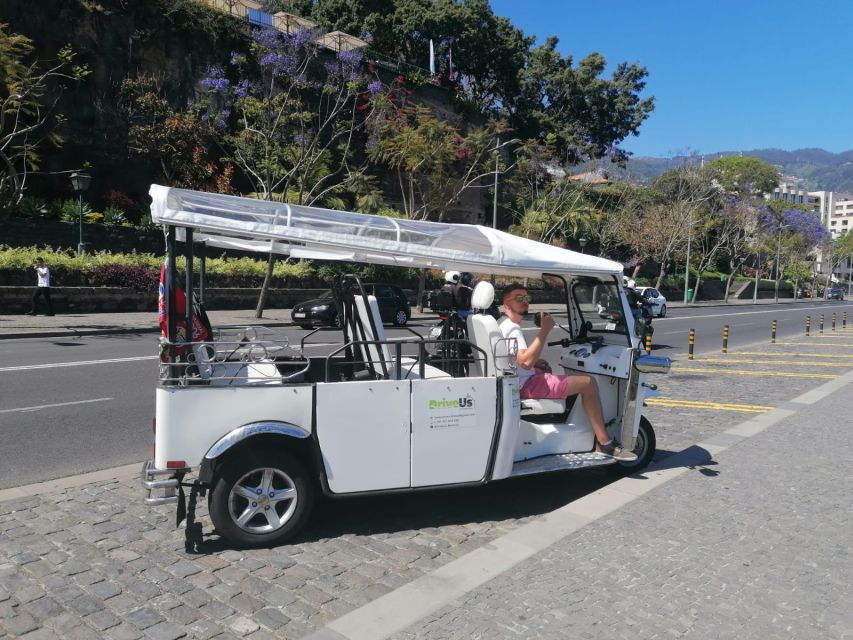 Funchal: Private Guided Tour on a Tuktuk