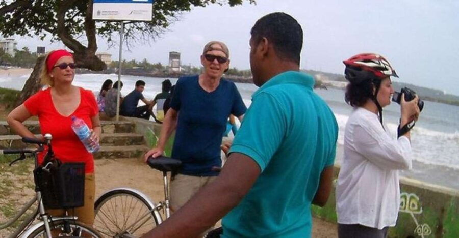 Galle Urban Exploration: Fort and City Cycling Adventure