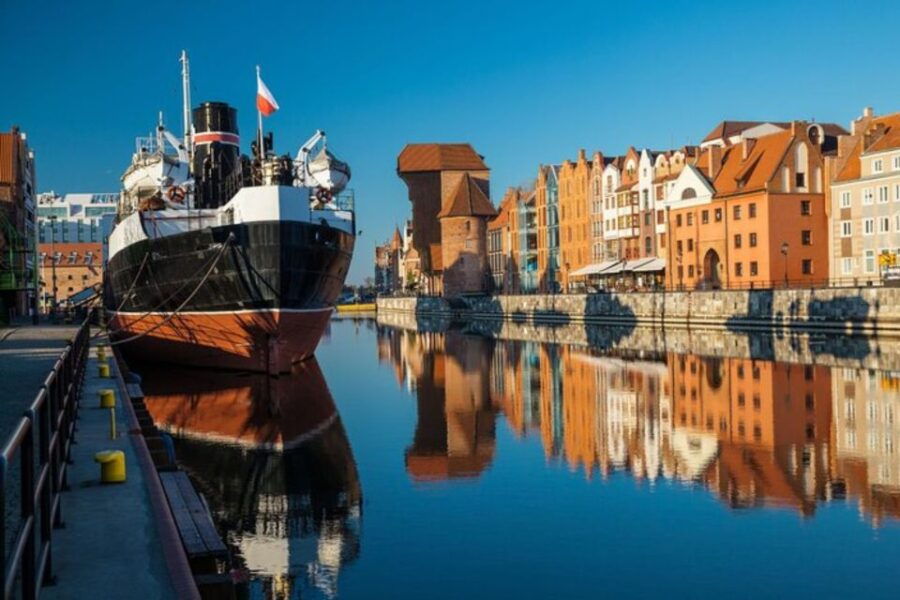 Gdansk: Private Custom Walking Tour With a Local Guide - Good To Know