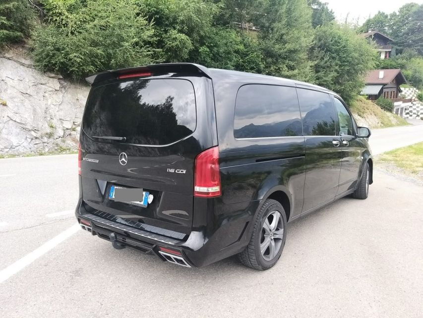 Geneva Airport (GVA): Private Transfer to Chamonix (FR)
