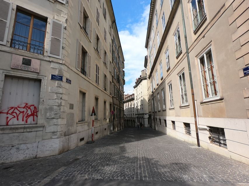 Geneva Outdoor Escape Game: Zombie Chase