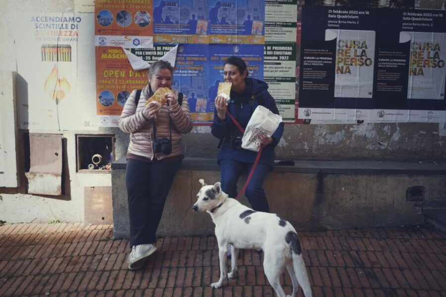 Genoa: Group Walking Photography Tour With Genoese Snack