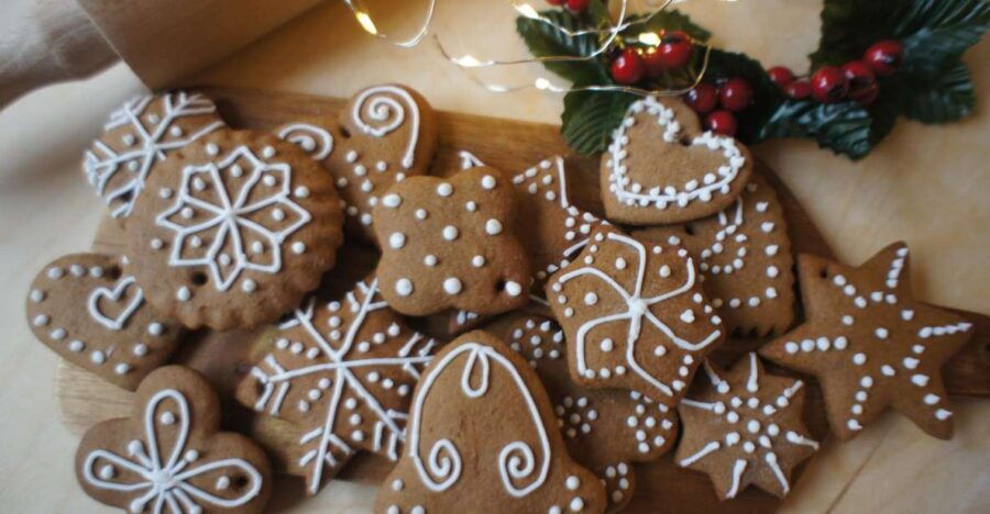 Gingerbread Cookies Baking and Decorating Class - Good To Know