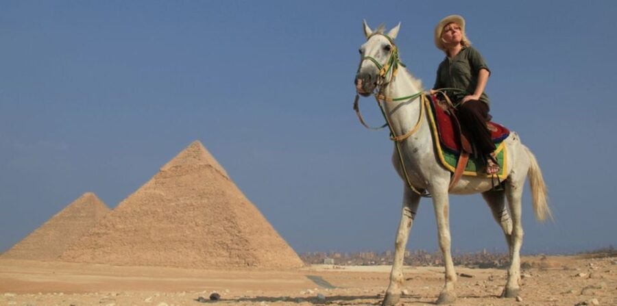 Giza: Arabian Horse Tour Around the Giza Pyramids - Good To Know