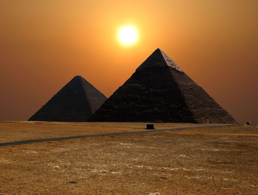 Giza Pyramids and Egyptian Museum - Good To Know