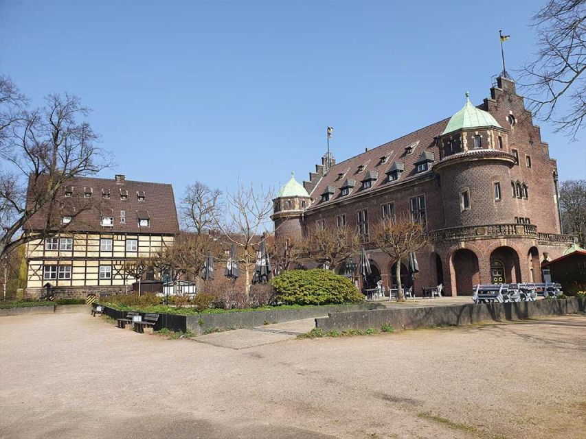 Gladbeck: Castle Wittringen Smartphone Game - Good To Know