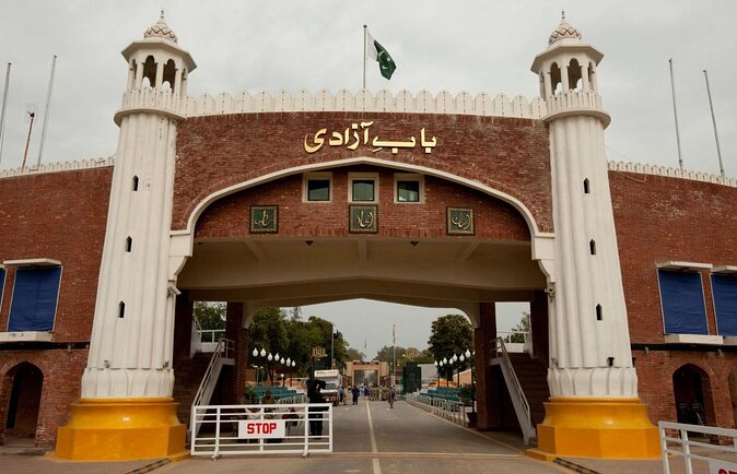 Golden Temple and Wagah Border Private Tour With Punjabi Lunch - Good To Know
